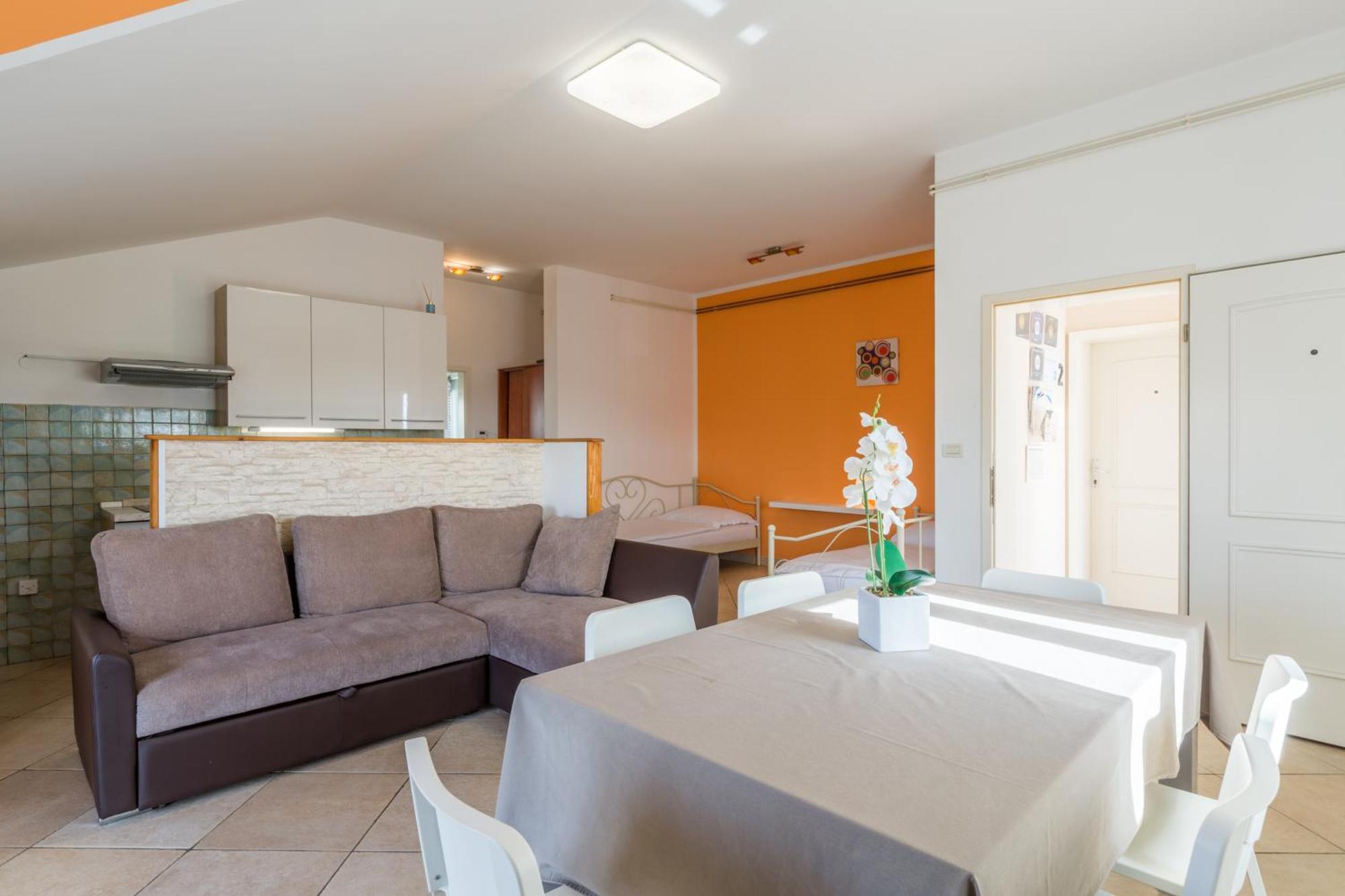 Trbovic Apartments Peaceful Stay With Free Parking, Pet-Friendly, And Bike Storage In 乌马格 外观 照片